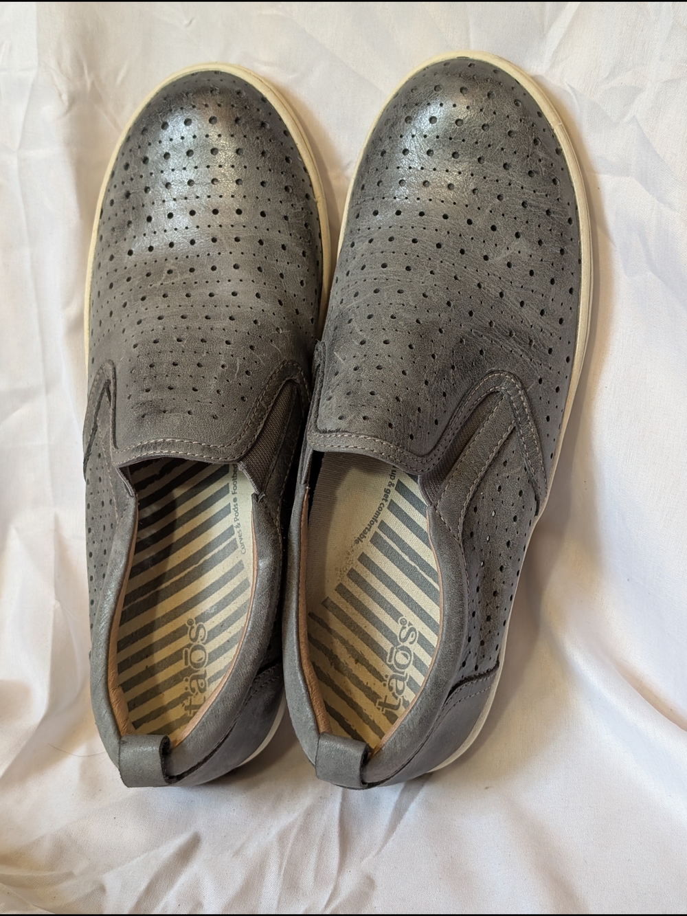 Taos Women's Court Grey Slip On Sneakers